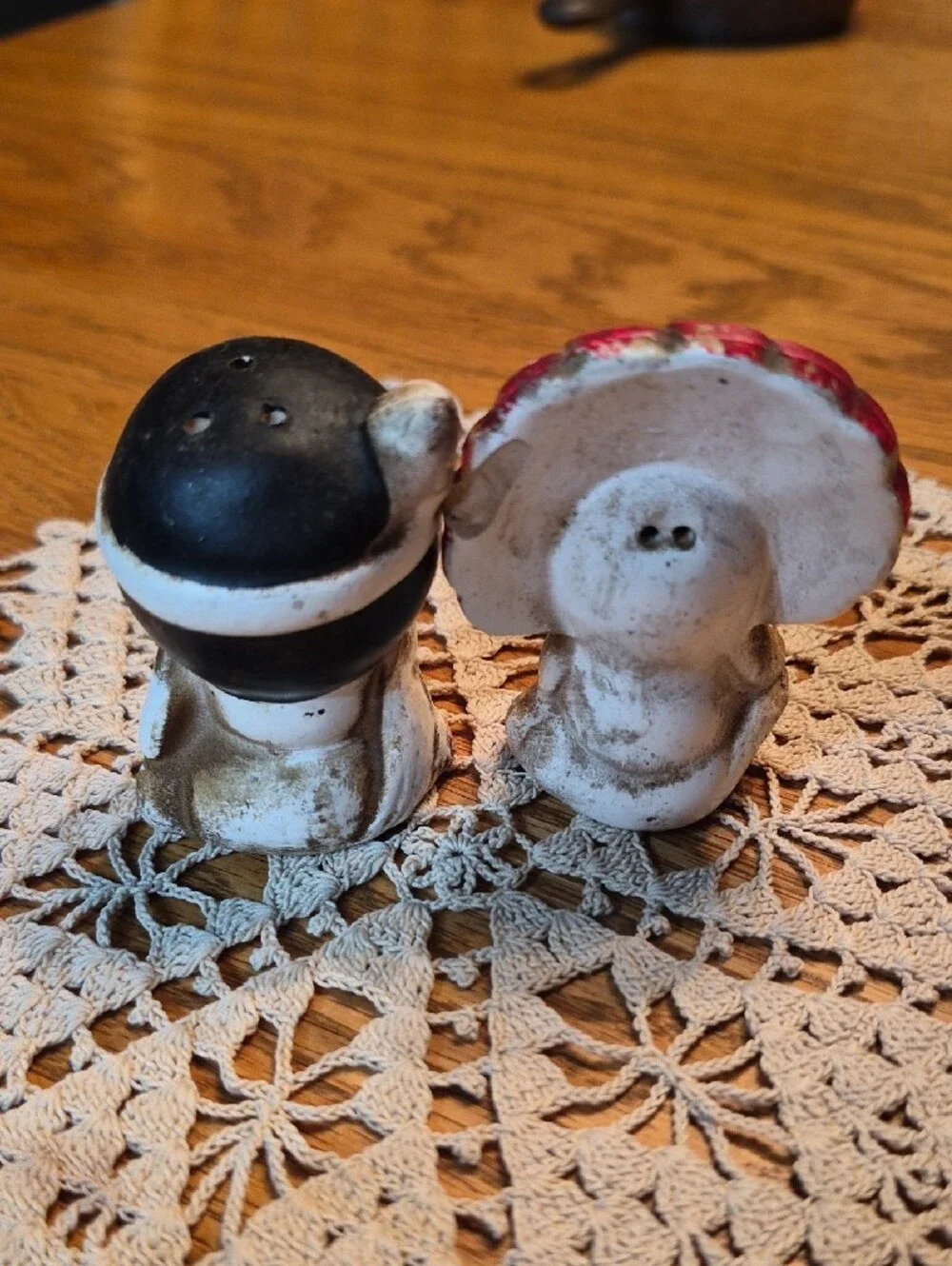 Vintage Ceramic Indian Figurine Pair in Pink, White and Black